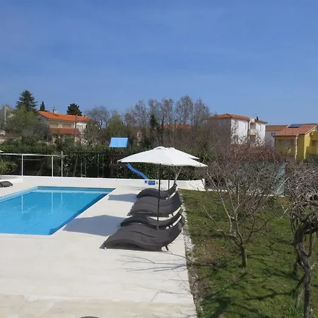 Benni 6 Comfortable Vakantiehuis *